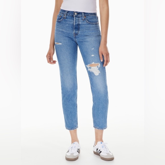 Levi's Denim - Levi’s wedgie jeans with distressing medium wash size 28